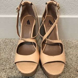 Ava & Aiden Tan Wedges Size 8.5